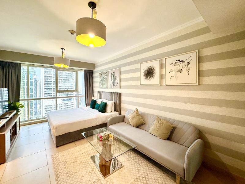 GOLDCREST EXECUTIVE  image