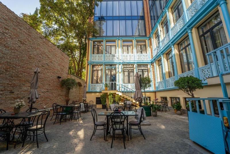 Makmani Hotel image