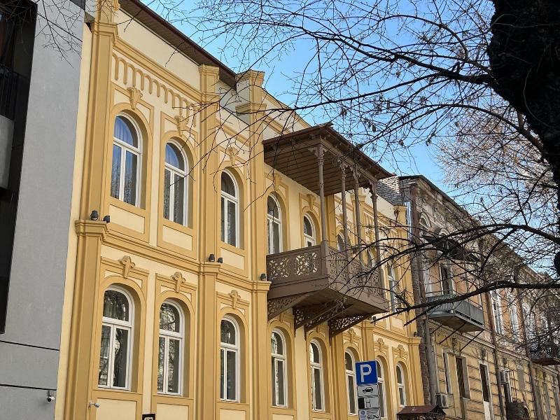 Makmani Hotel image