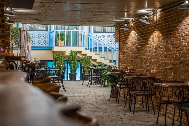 Makmani Hotel image