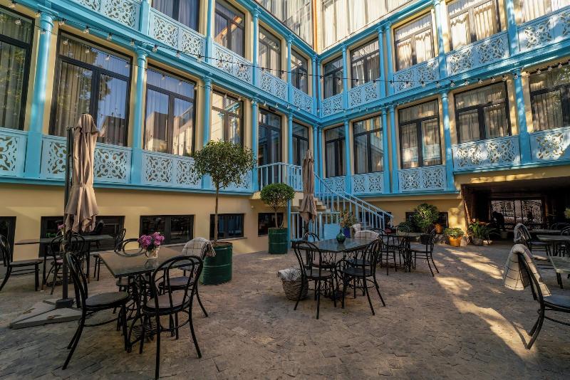 Makmani Hotel image