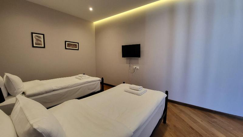 Makmani Hotel image
