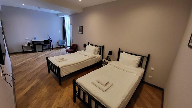 Makmani Hotel image