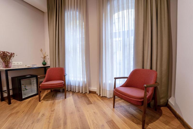Makmani Hotel image