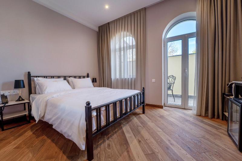 Makmani Hotel image