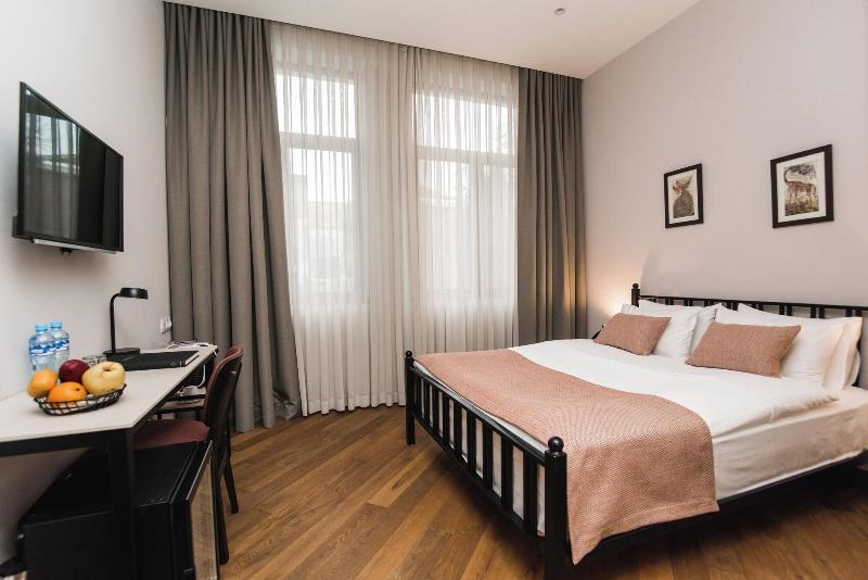 Makmani Hotel image