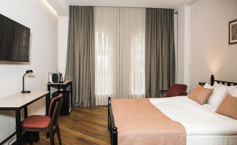 Makmani Hotel image