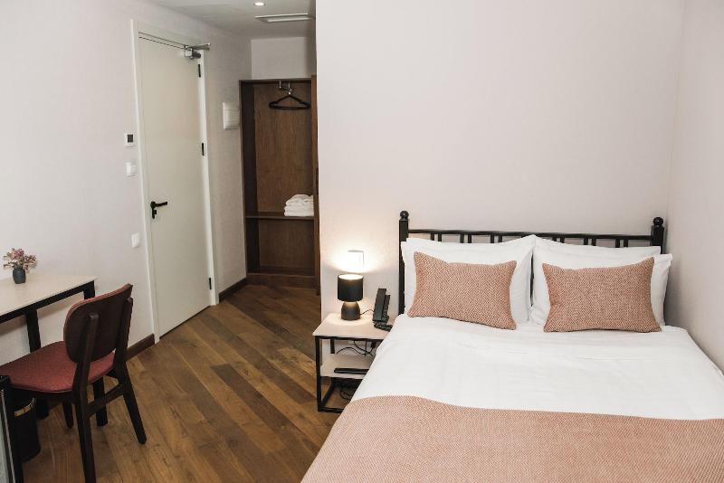 Makmani Hotel image