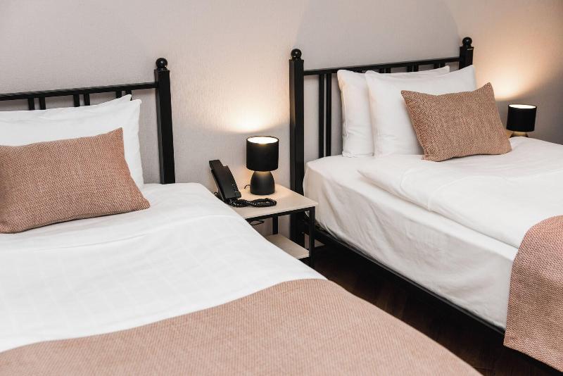 Makmani Hotel image