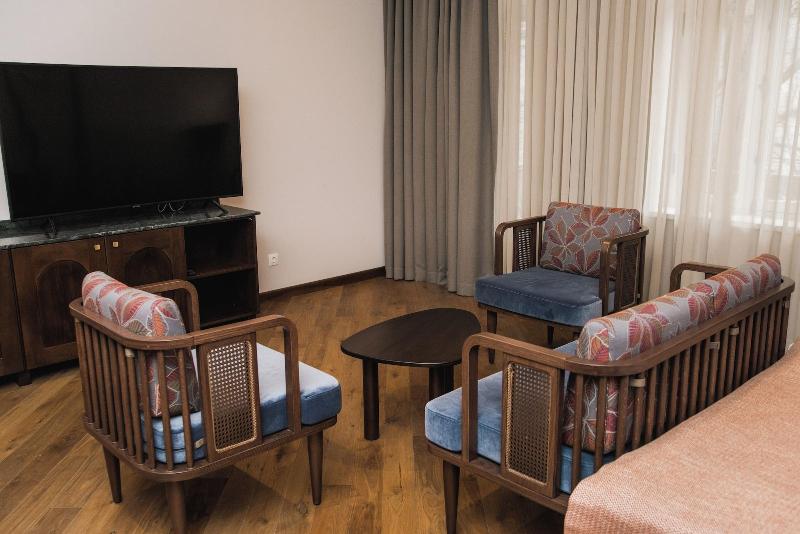 Makmani Hotel image