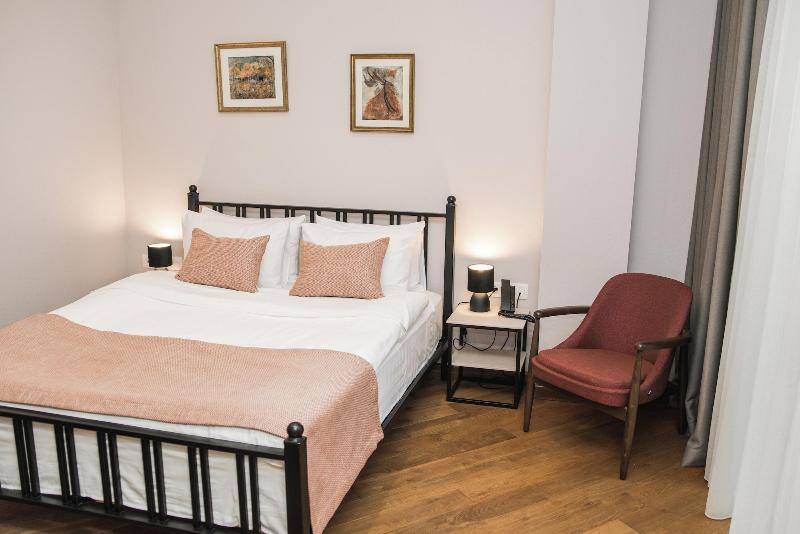 Makmani Hotel image