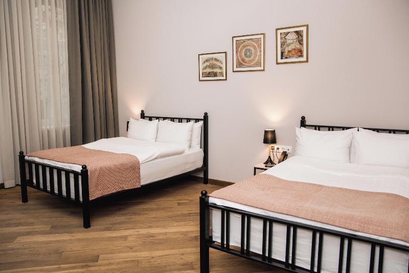 Makmani Hotel image