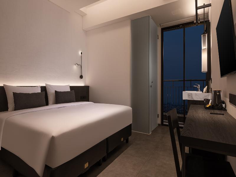 Rez Hotel Semarang image