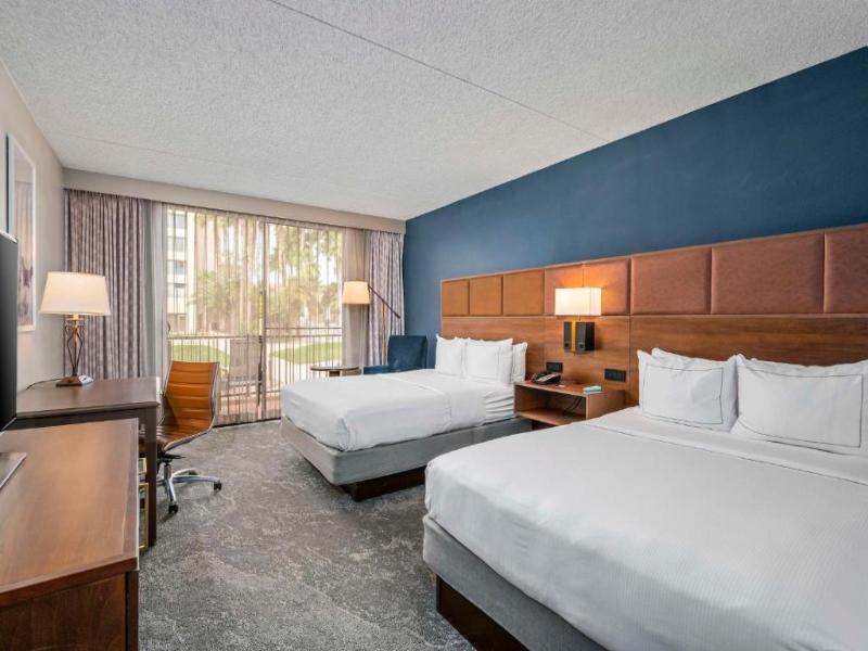 DoubleTree by Hilton Hotel Tucson - Reid Park image