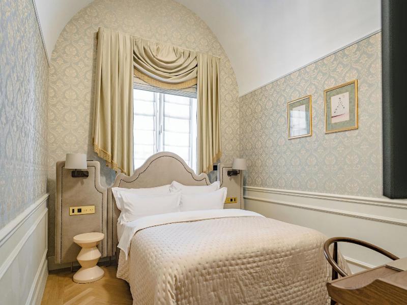 Hotel Unicus Palace Old Town - Destigo Hotels image