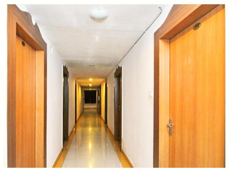 Goroomgo Park Resort Bhubaneswar image