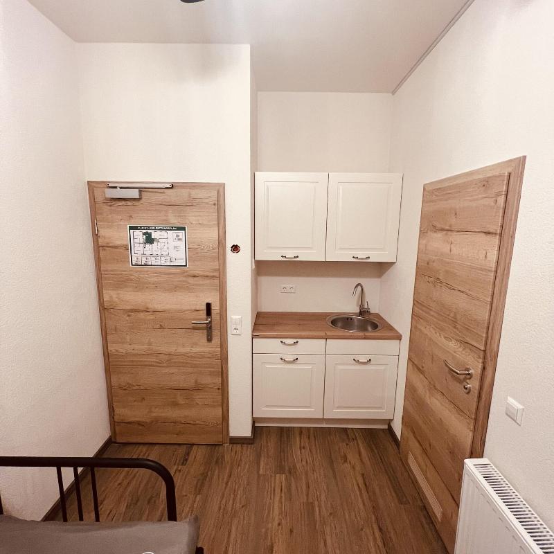 Rose Boardinghouse image