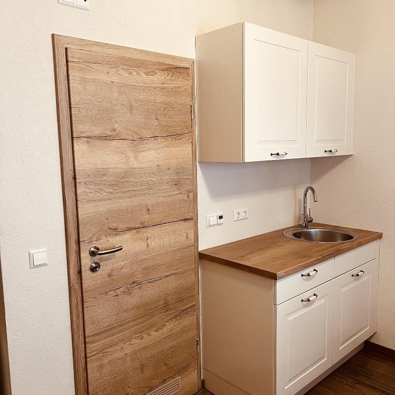 Rose Boardinghouse image