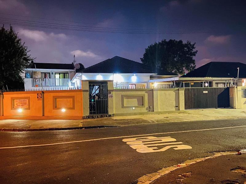 Executive Accommodation Bellville image