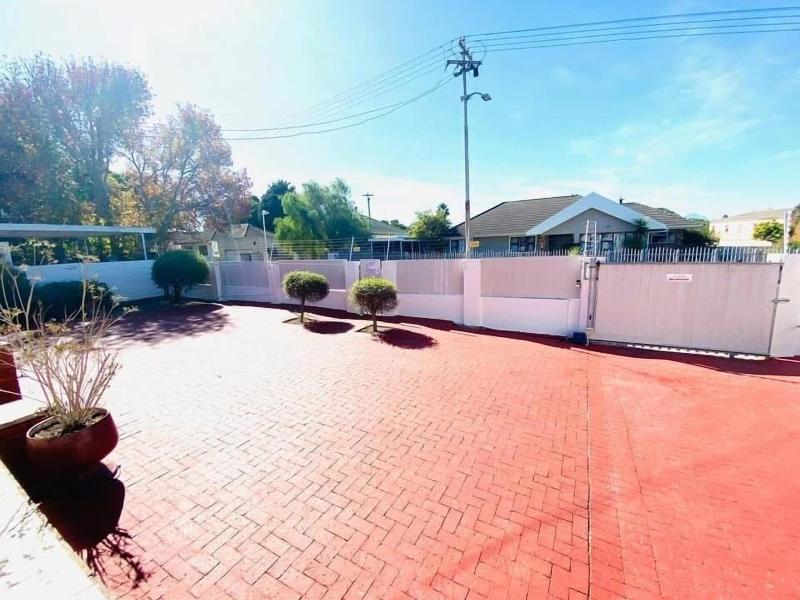 Executive Accommodation Bellville image