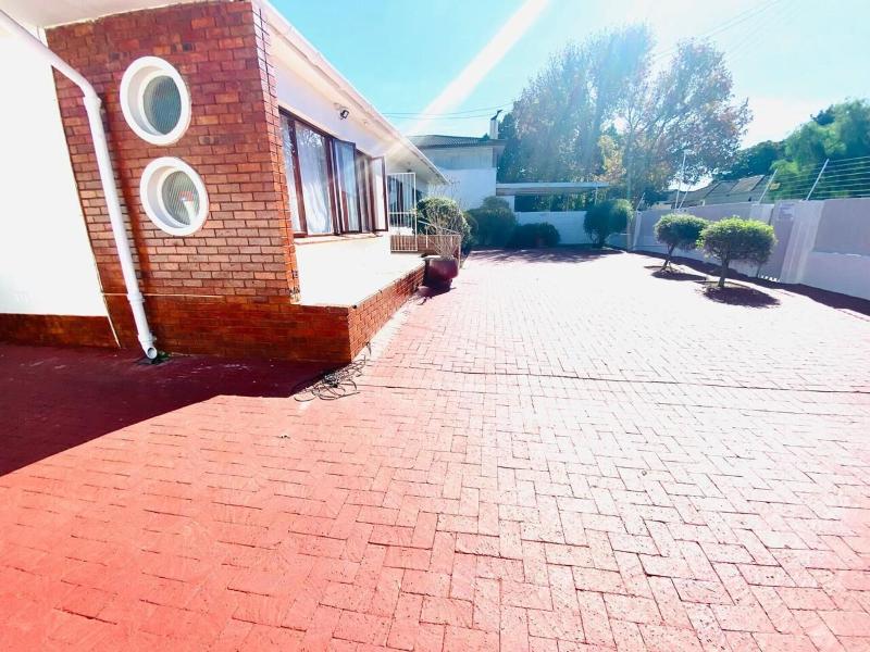 Executive Accommodation Bellville image