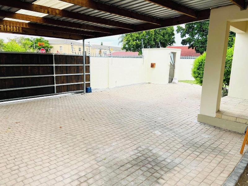 Executive Accommodation Bellville image