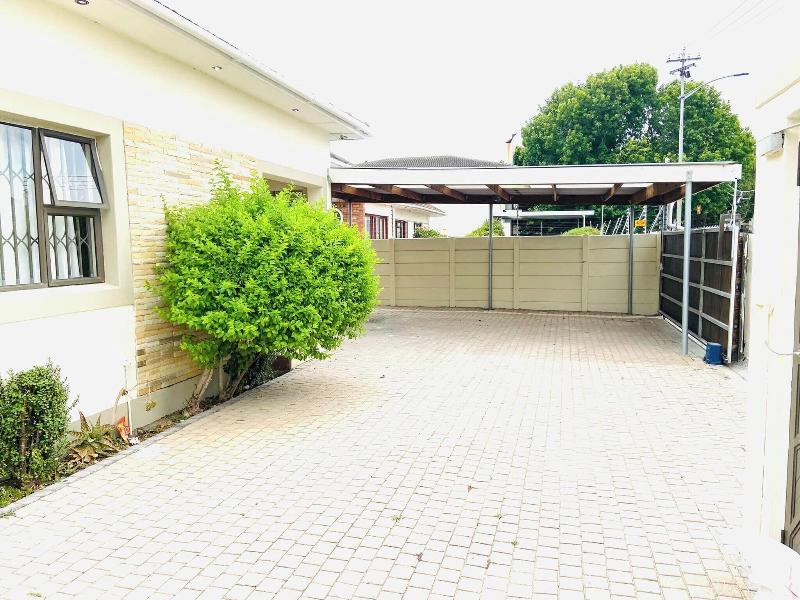 Executive Accommodation Bellville image