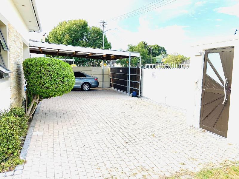 Executive Accommodation Bellville image