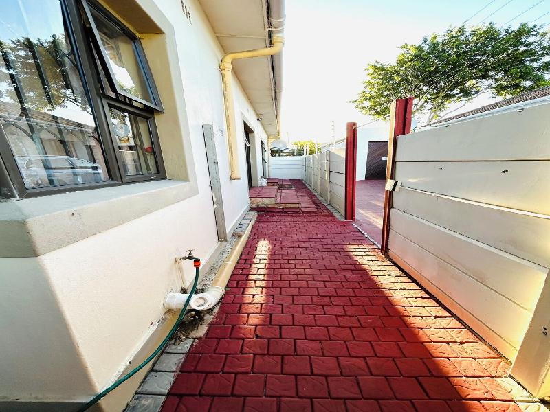Executive Accommodation Bellville image