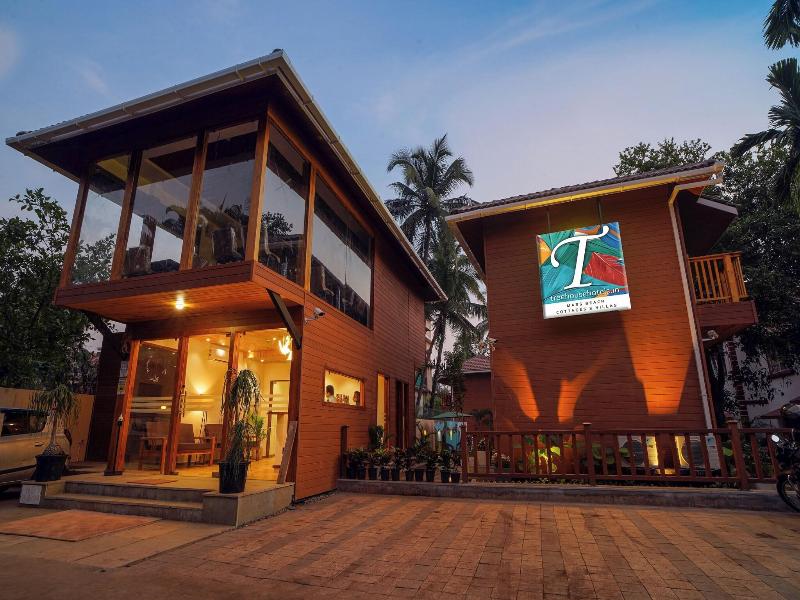 Treehouse Mars Beach Cottages image
