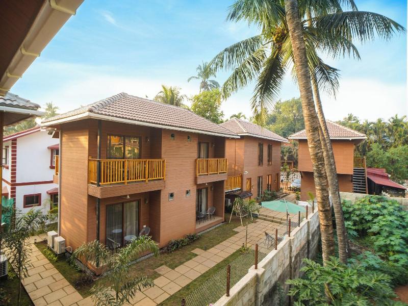 Treehouse Mars Beach Cottages image
