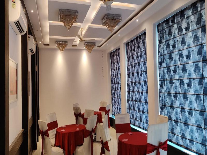 Elora Lords Eco Inn Lucknow image