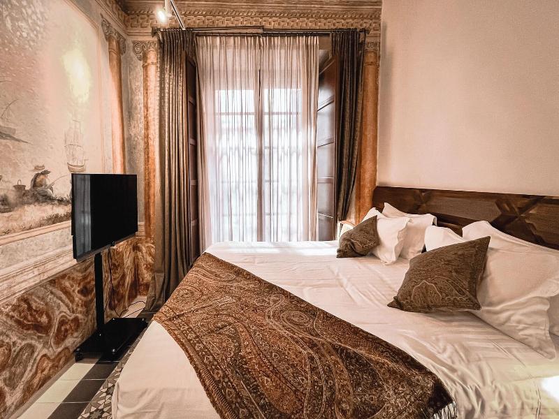 Anahita Boutique Hotel image