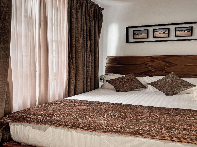 Anahita Boutique Hotel image