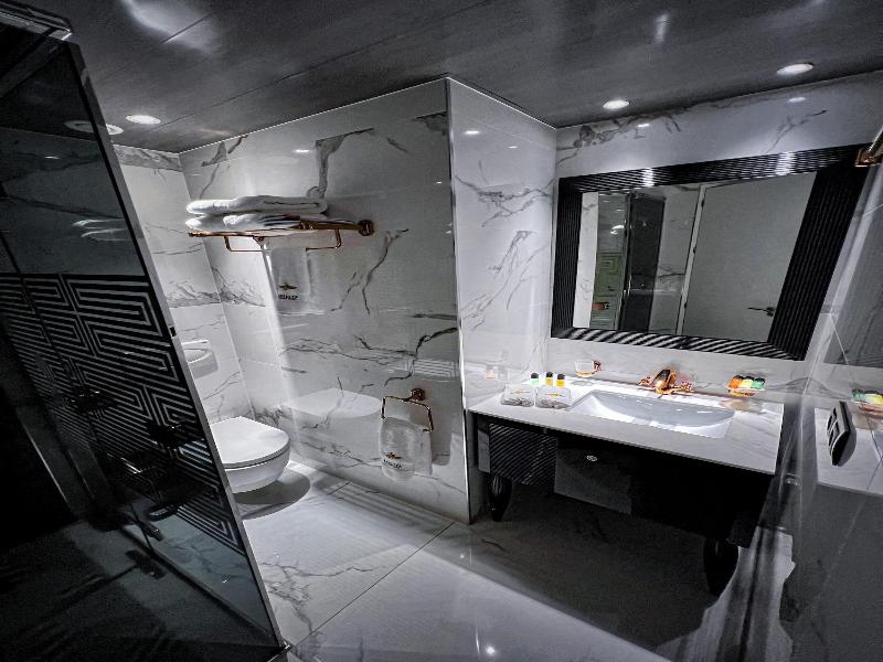 Anahita Boutique Hotel image