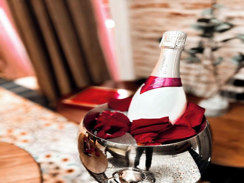 Anahita Boutique Hotel image