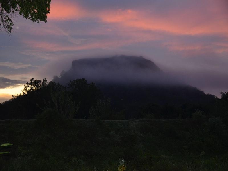 Sigiriya King's Resort image