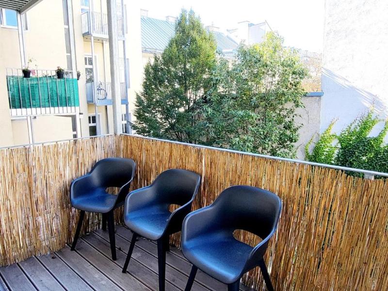 Siccardsburggasse Apartment With 1 Balcony — general view