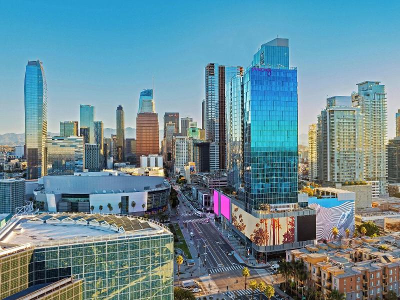 Moxy Downtown Los Angeles image