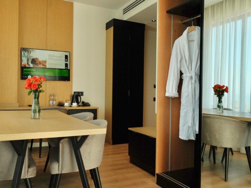 The Grandeur Hotel image