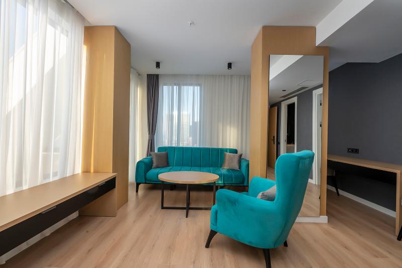 The Grandeur Hotel image