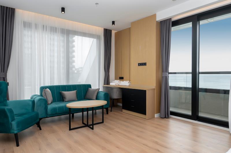 The Grandeur Hotel image