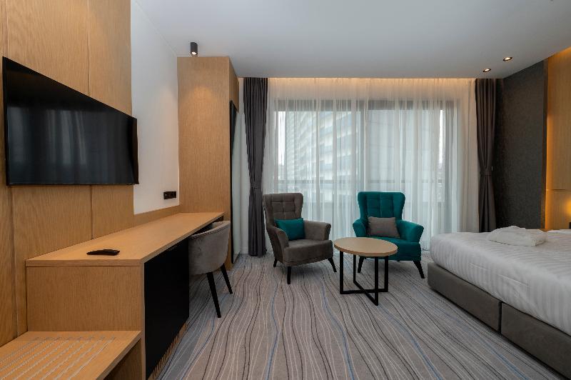 The Grandeur Hotel image