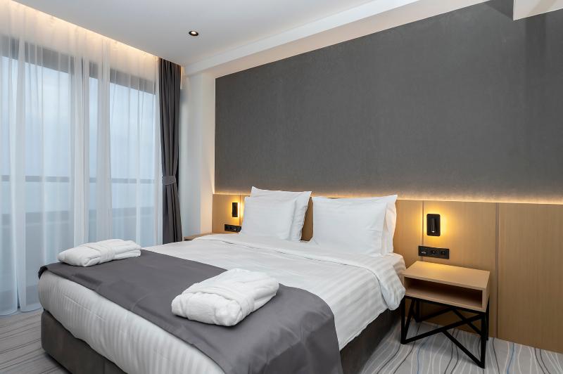 The Grandeur Hotel image