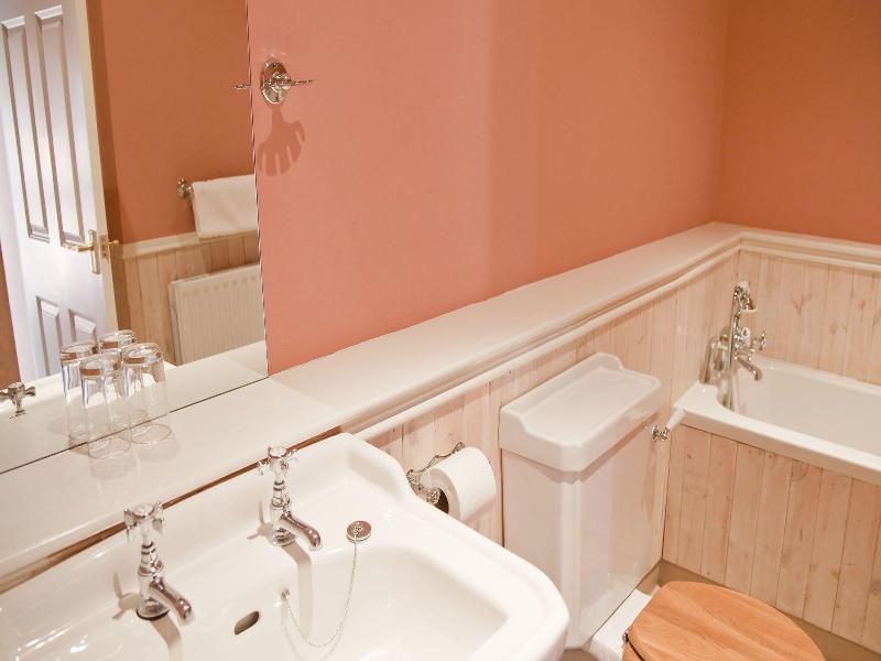 The Punch Bowl Inn image