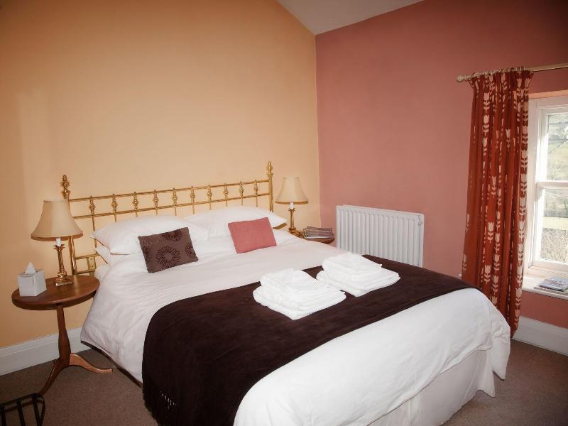 The Punch Bowl Inn image