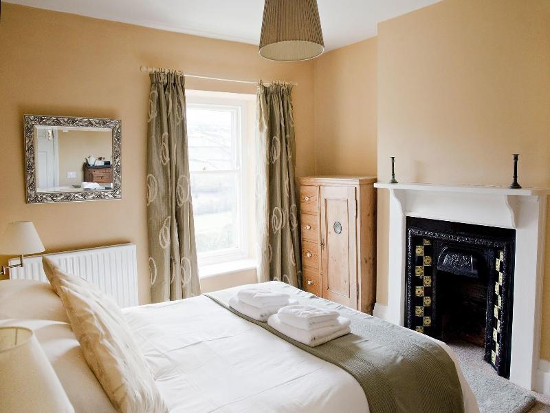 The Punch Bowl Inn image