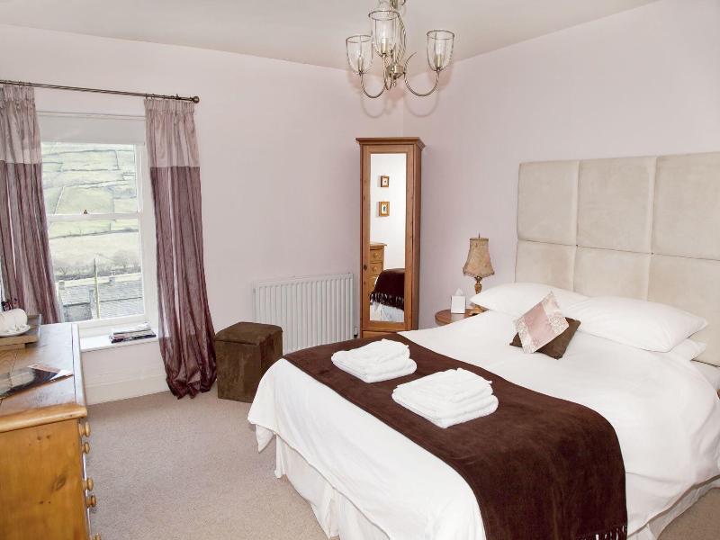 The Punch Bowl Inn image