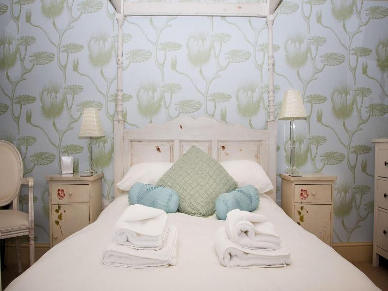 The Punch Bowl Inn image