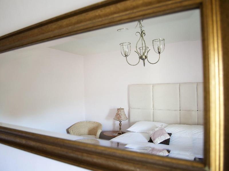 The Punch Bowl Inn image